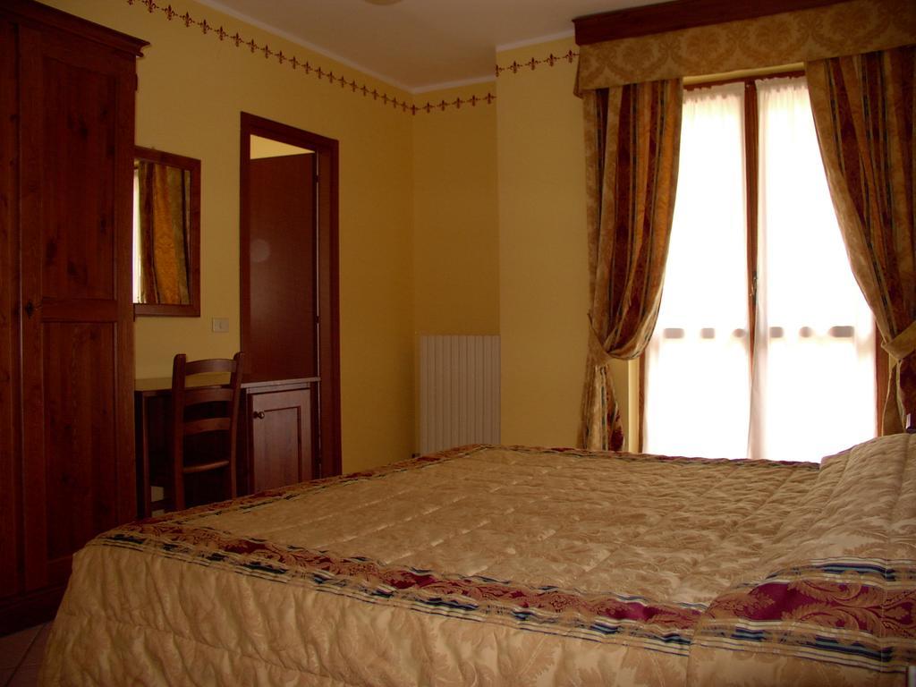 Hotel Londra Acceglio Chambre photo